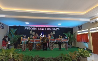SMP N 2 KOKAP MERAIH JUARA 3 LOMBA VIDEO GEGURITAN  DALAM RANGKA HUT SMA N 1 SENTOLO YANG KE-42